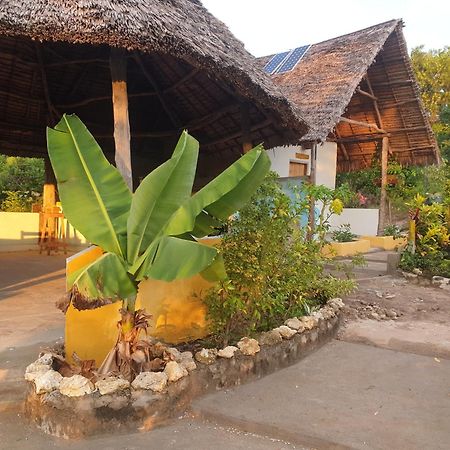 Rasta House Bed & Breakfast Kilindoni Exterior foto